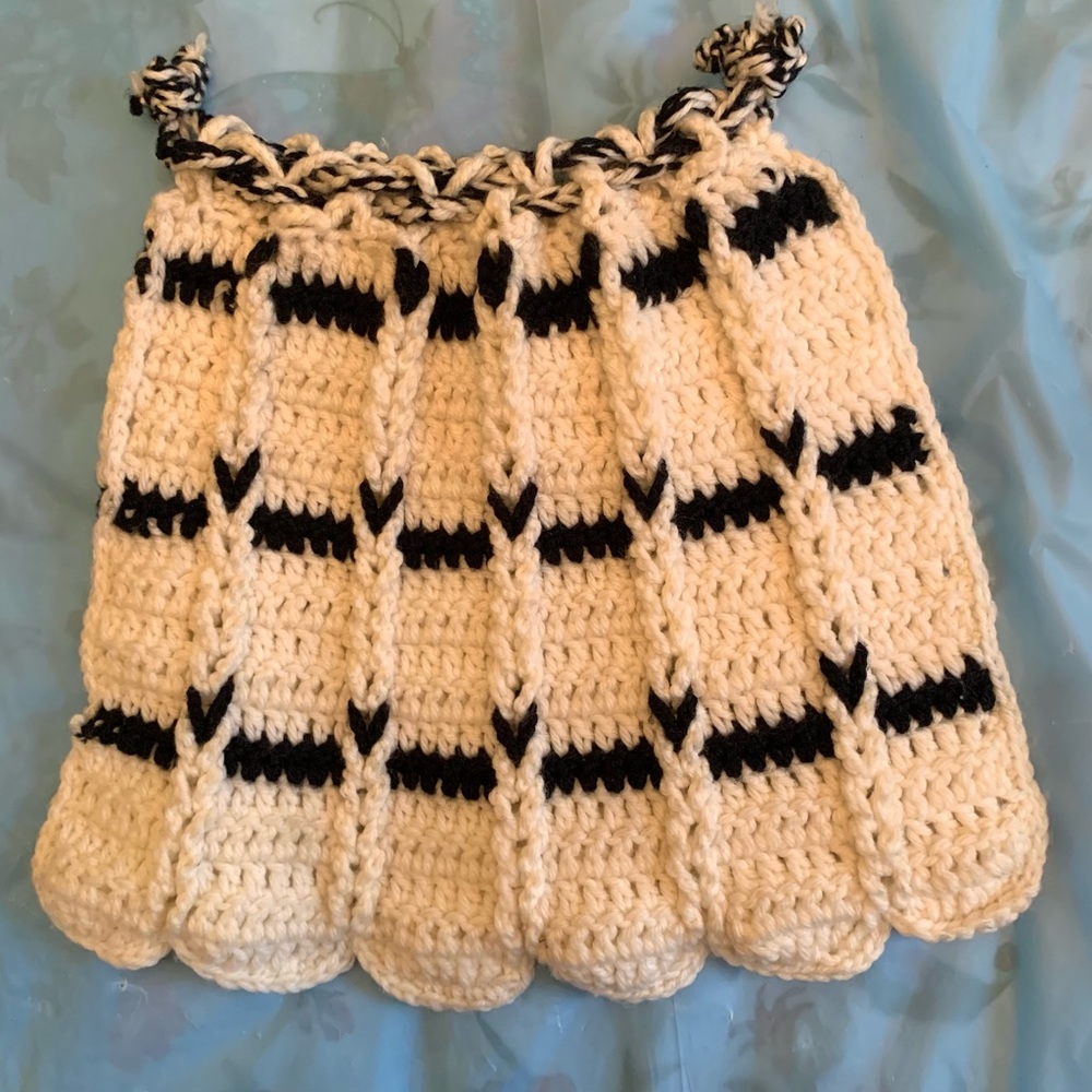 2 Hand Crochet Drawstring Bags - Picture 7 of 9